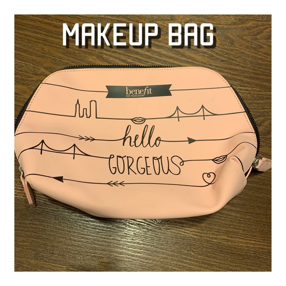 LIMITED EDITION Benefit Cos. Makeup bag - Picture 1 of 5